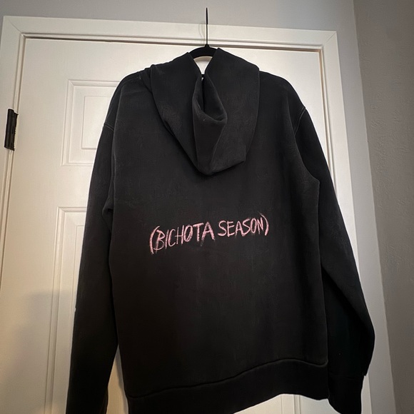 Karol G Merch - Picture 2 of 3